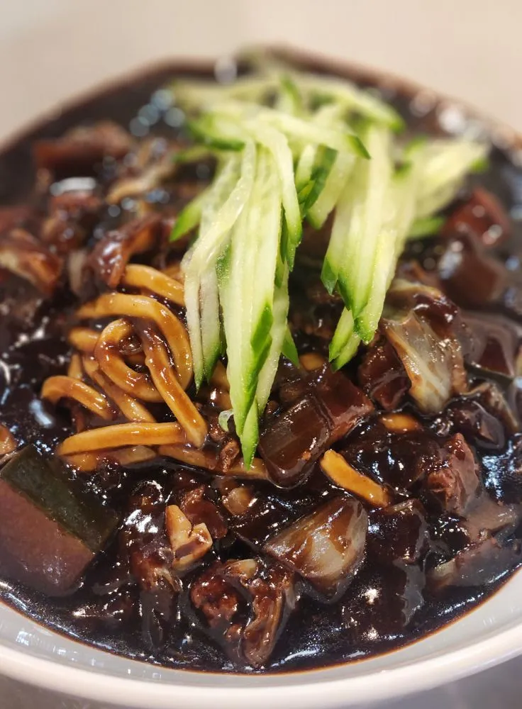 Best Black Bean Noodles in Regina, SK